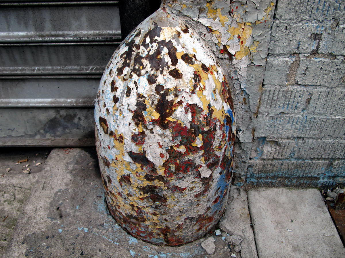 chipped Cocoon
